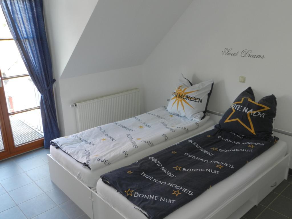 Ferienwohnung Holtenau アルテンホルツ 部屋 写真